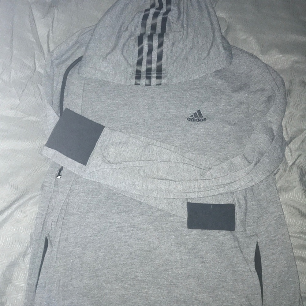 🔥Adidas shirt hoodie 🔥